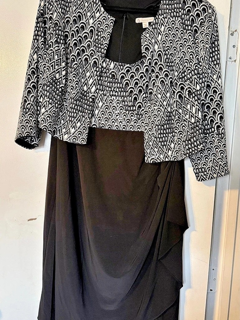 Dress Barn Black & White Geometric Dress Size 20